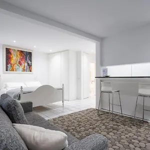 Apartment - Por Santa Maria